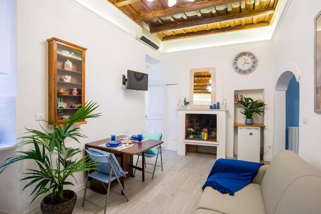Colosseum/Panisperna Nina Apartament With Terrace 로마 외부 사진